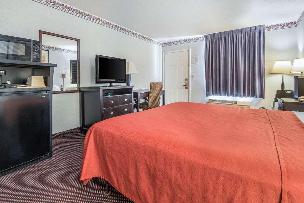 Econo Lodge Inn & Suites Sweetwater Chambre photo