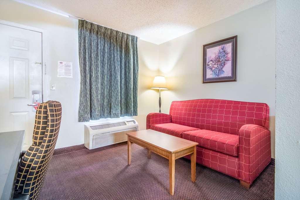 Econo Lodge Inn & Suites Sweetwater Chambre photo